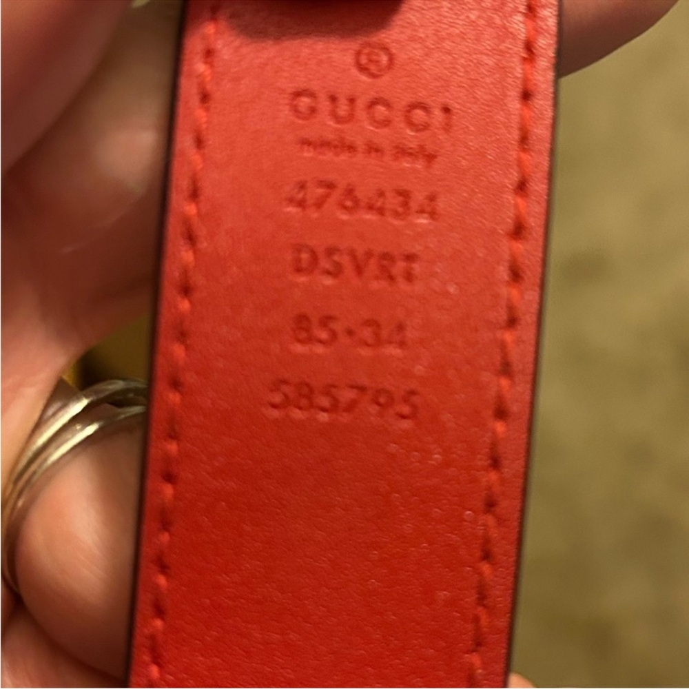 Gucci Red Chevron Matelassé Oval Belt Bag with Gold GG - Picture 10 of 10